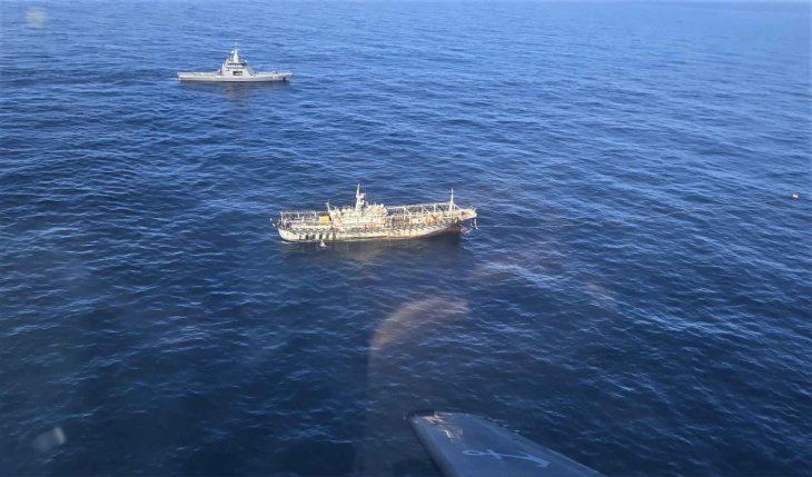 Pesqueros chinos: el Gobierno habilitó su ingreso a la ZEE para resguardo climático.