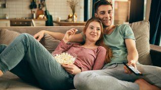 Cuál es la película que recomiendan mirar en pareja.