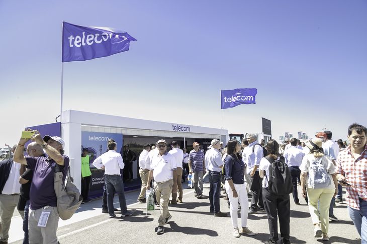 La expoagro se lleva a cabo del 5 al 8 de marzo el en autódromo de San Nicolás, Provincia de Buenos Aires. La expoagro se lleva a cabo del 5 al 8 de marzo el en autódromo de San Nicolás, Provincia de Buenos Aires.