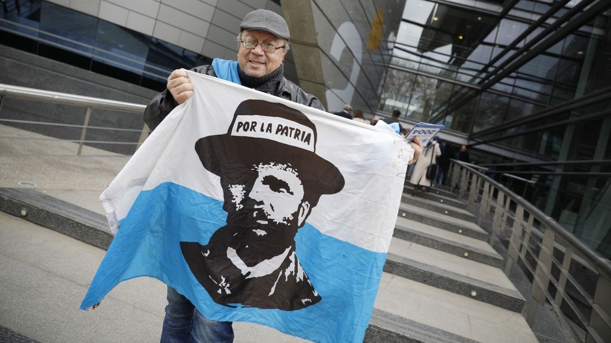 64% of whites are inclined to vote for Álvaro Delgado in the internal elections