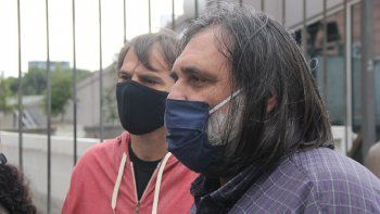 Baradel fue increpado en un comercio de Mar del Plata e intentó evitar que una mujer filmara la situación.