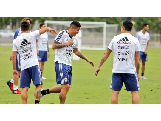 La Selección tuvo su primer entrenamiento en Los Ángeles. (Foto Prensa AFA).