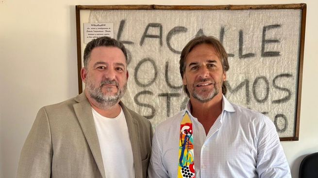 La fundación destacó la estabilidad institucional y la prudencia fiscal del expresidente, Lacalle Pou.