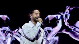 Maluma interrumpe su concierto en México para reprochar a una asistente que llevó a su bebé, generando un momento viral en redes sociales.