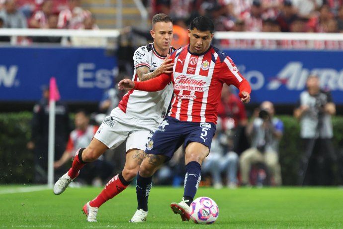 Chivas y Atlas son la mayor atracci&oacute;n a nivel f&uacute;tbol de la ciudad.