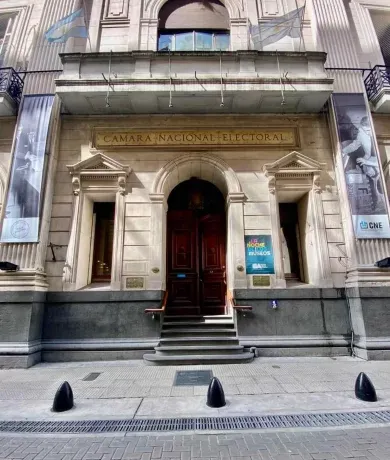 La disposición de las mesas de votación en la Tercera Sección Electoral involucró a la Cámara Nacional Electoral.