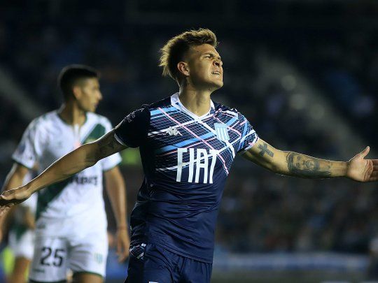 Racing empató con Banfield y no pudo seguir cerca de la punta.