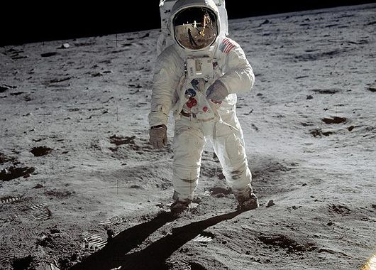 Aldrin, el segundo hombre en la superficie lunar, fotografiado por Armstrong.