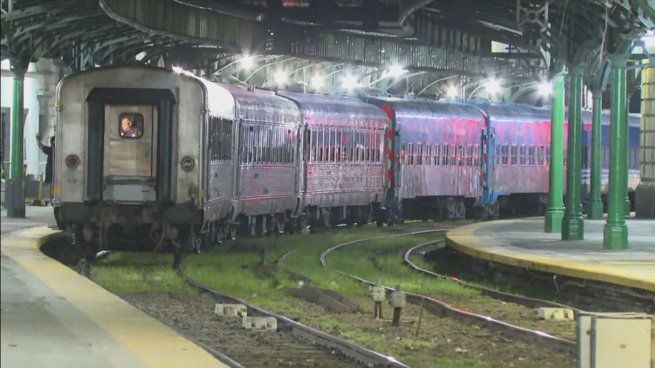 El tren solidario partió rumbo a Bahía Blanca con toneladas de ayuda humanitaria.