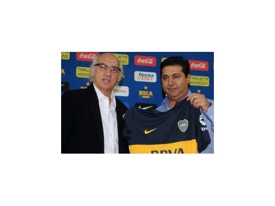 Bianchi y Angelici se juntaron y hablaron sobre refuerzos.