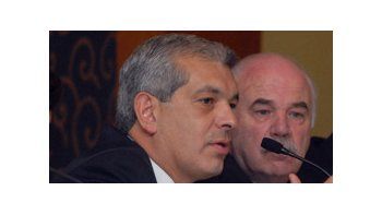 El ministro de Agricultura, Julián Domínguez y el titular del INTA, Carlos Casamiquela en la presentación de la próxima INTA Expone.