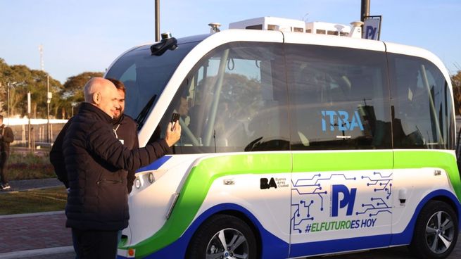 Horacio Rodríguez Larreta participó de la presentación del primer bus eléctrico autónomo de la Ciudad.&nbsp;