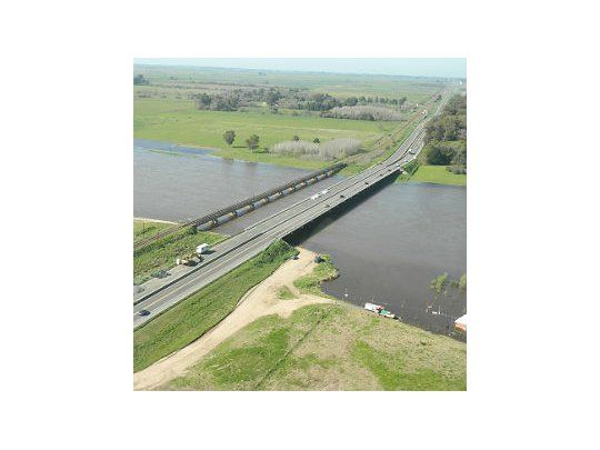 En la cuenca del río Salado se realizaron obras por $ 2.704 millones.