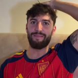 Carlos García, influencer español, intentó encontrar la forma más barata de viajar al Mundial desde España. Carlos García, influencer español, intentó encontrar la forma más barata de viajar al Mundial desde España.