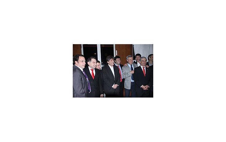 ámbito.com | Amado Boudou, Diego Bossio y Juan Abal Medina junto con los intendenes.