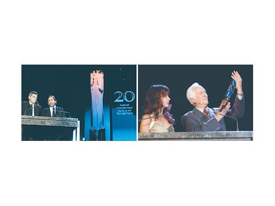 A la izquierda, Miguel Pereira, director del Festival, y Jorge Coscia, presidente del INCAA, en la inauguración. Al lado, Federico Luppi recibe de Cristina F. de Kirchner el premio a la trayectoria. El discurso del actor abundó en diatribas contra gobiernos anteriores.
