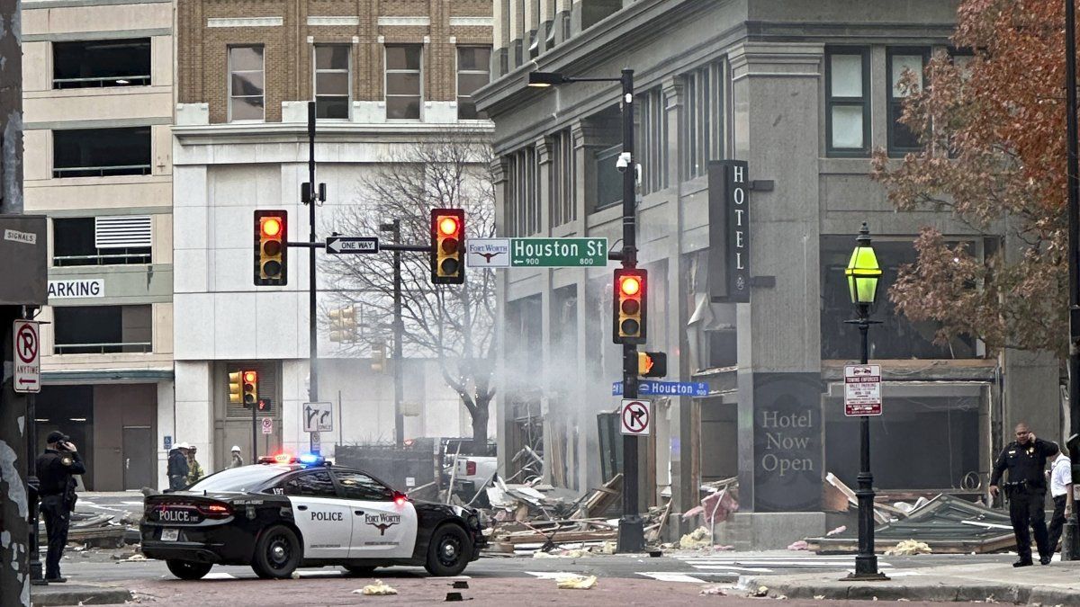 More than 20 injured in explosion at historic Texas hotel More than 20 injured in explosion at historic Texas hotel