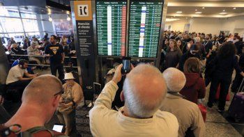 aeronauticos lanzaron paro y gobierno activa conciliacion para evitar protesta