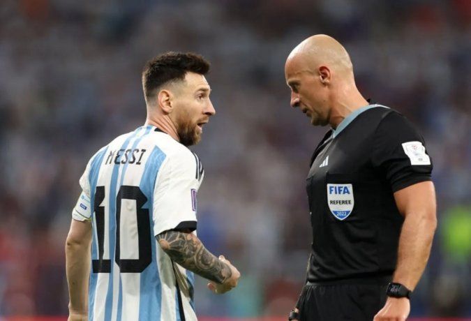 Marciniak dirigió el partido que vio a la Argentina campeona del mundo en Qatar 2022. Marciniak dirigió el partido que vio a la Argentina campeona del mundo en Qatar 2022.