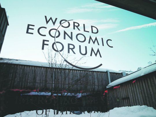pag8-Davos2-REUTERS.JPG