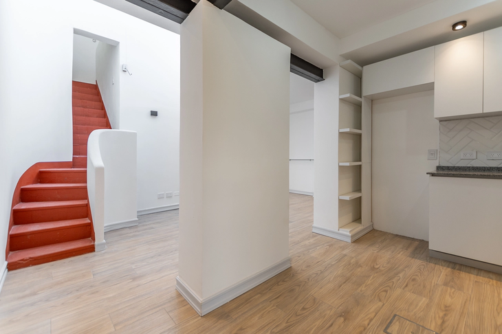 Un PH reciclado combina materiales modernos y conservación de detalles originales, una de las tipologías más buscadas en el mercado actual Un PH reciclado combina materiales modernos y conservación de detalles originales, una de las tipologías más buscadas en el mercado actual