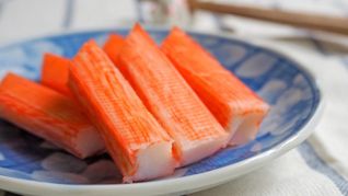 kani-kama: como se fabrica, de donde viene y la mejor receta para ensalada