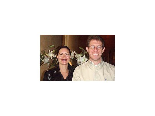 Sydney Sloan, Gerente de Mercadeo de Producto de Adobe y Gustavo Brunser, Senior Business Development Manager para América del Sur de Adobe.
