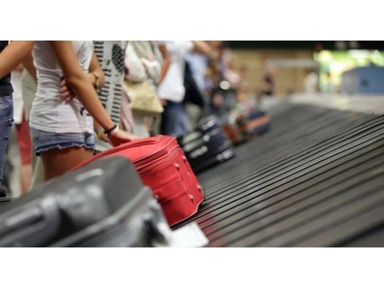 Crecen los viajes al exterior entre los argentinos. 