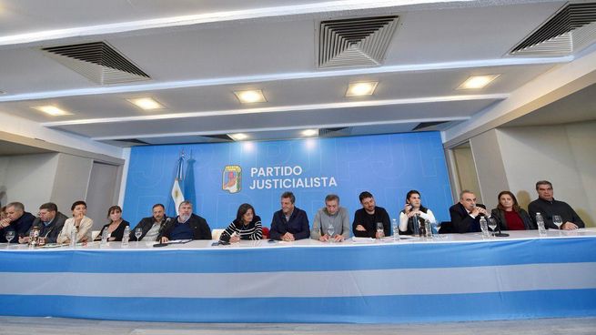 El PJ se reúne para definir llas próximas acciones ante la condena de Cristina Kirchner. 