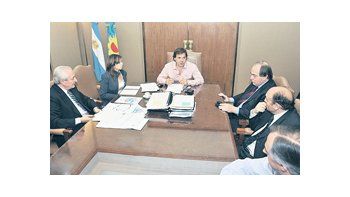 Alberto Pérez recibió a dirigentes del campo ante quienes planteó los alcances de la modificación del Impuesto Inmobiliario Rural.
