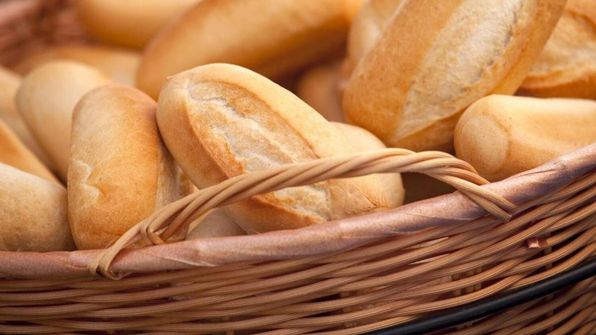 The infallible trick to return to the hard bread its soft and crispy texture