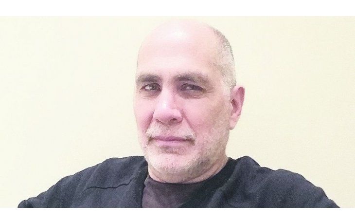 ámbito.com | Arriaga. “No planeo las historias. Cuando llevo a vender mis historias a Hollywood, me preguntan: ‘¿Y en qué acaba eso?’. No sé, no lo he escrito, ¿te interesa? En la marcha voy descubriendo de qué se trata”.