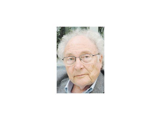 Punset: “Es un error garrafal separar ficción y ensayo. En tiempos de Aristóteles no era así. En tiempos de Darwin tampoco. Mi objetivo ha sido unir esos dos mercados en mis obras, que sean las dos cosas al mismo tiempo”.