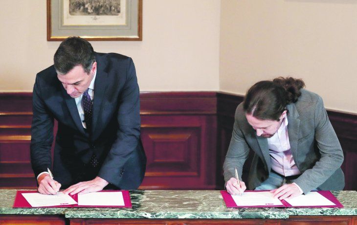 CEDER. Pedro S&aacute;nchez, debilitado por la p&eacute;rdida de esca&ntilde;os en el Congreso tras los comicios del domingo, acept&oacute; que Pablo Iglesias sea su vicepresidente en un gobierno de coalici&oacute;n que a&uacute;n debe ser investido.