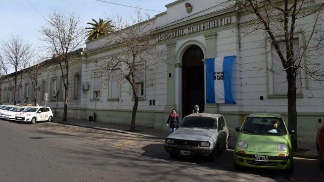 Un empleado de un hospital deberá pagarle una suma millonaria al Estado por ausentarse del trabajo
