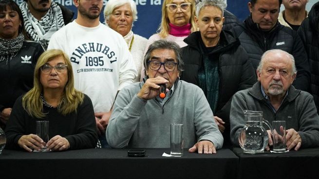 Hugo Godoy y Hugo Yasky durante la conferencia de prensa de este lunes.&nbsp;