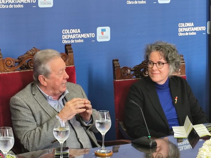 El intendente de Colonia, Carlos Moreira, y la directora nacional de Cultura, Mariana Wainstein. El intendente de Colonia, Carlos Moreira, y la directora nacional de Cultura, Mariana Wainstein.