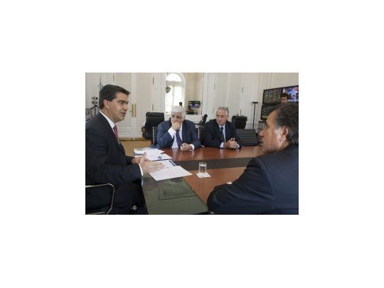 Alberto Samid y Luis Martinez fueron recibidos por el jefe de Gabinete, Jorge Capitanich en Casa Rosada.