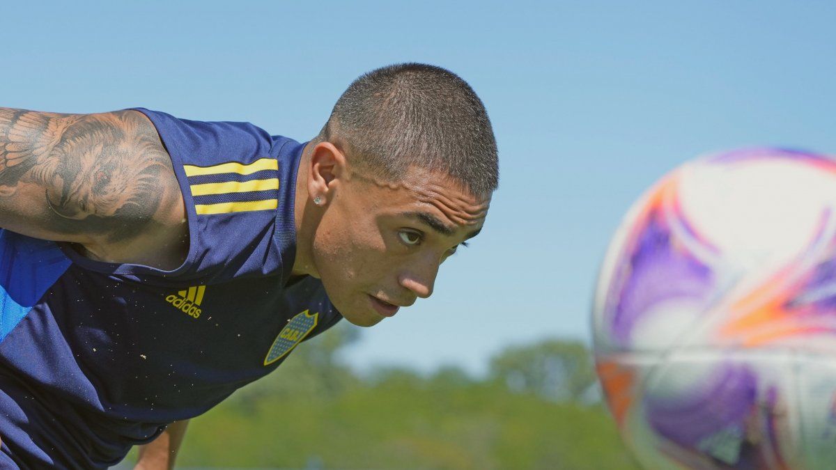Boca returned to practice with the presence of Ezequiel Fernández, who returned from Tigre