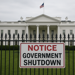 El gobierno de Donald Trump informó que la ayuda alimentaria de la que se benefician unos 42 millones de estadounidenses se reducirá prácticamente a la mitad. El gobierno de Donald Trump informó que la ayuda alimentaria de la que se benefician unos 42 millones de estadounidenses se reducirá prácticamente a la mitad.