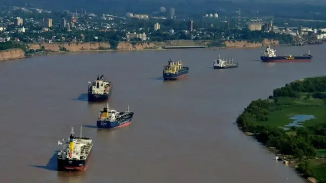 La Región Litoral busca crear una flota fluvial propia.