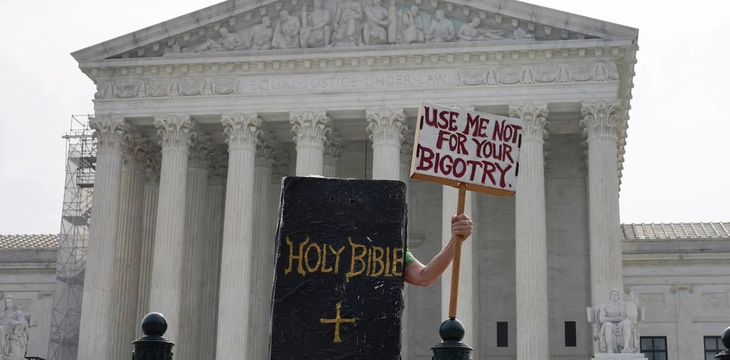 Cientos de manifestantes se reunieron frente a la sede de la Corte Suprema en Washington, en Estados Unidos. Cientos de manifestantes se reunieron frente a la sede de la Corte Suprema en Washington, en Estados Unidos.