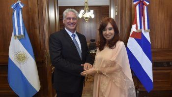Cristina junto a Díaz Canel.