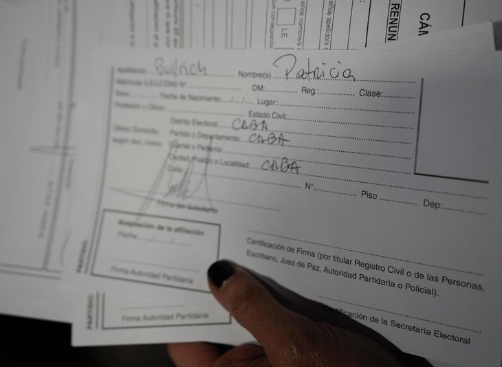 La afiliación de Patricia Bullrich a La Libertad Avanza. La afiliación de Patricia Bullrich a La Libertad Avanza.