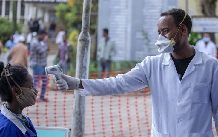 El impacto del coronavirus en África es más leve de lo esperado, y los expertos buscan entender porqué.