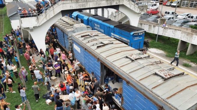 LLega el tren de donaciones luego de tres dias de viaje.