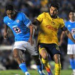 Cruz Azul vs América se jugó luego de una Fecha FIFA  y los clubes levantaron su voz de protesta y pedirán que no organicen más clásicos luego de partidos de selecciones. Cruz Azul vs América se jugó luego de una Fecha FIFA  y los clubes levantaron su voz de protesta y pedirán que no organicen más clásicos luego de partidos de selecciones.