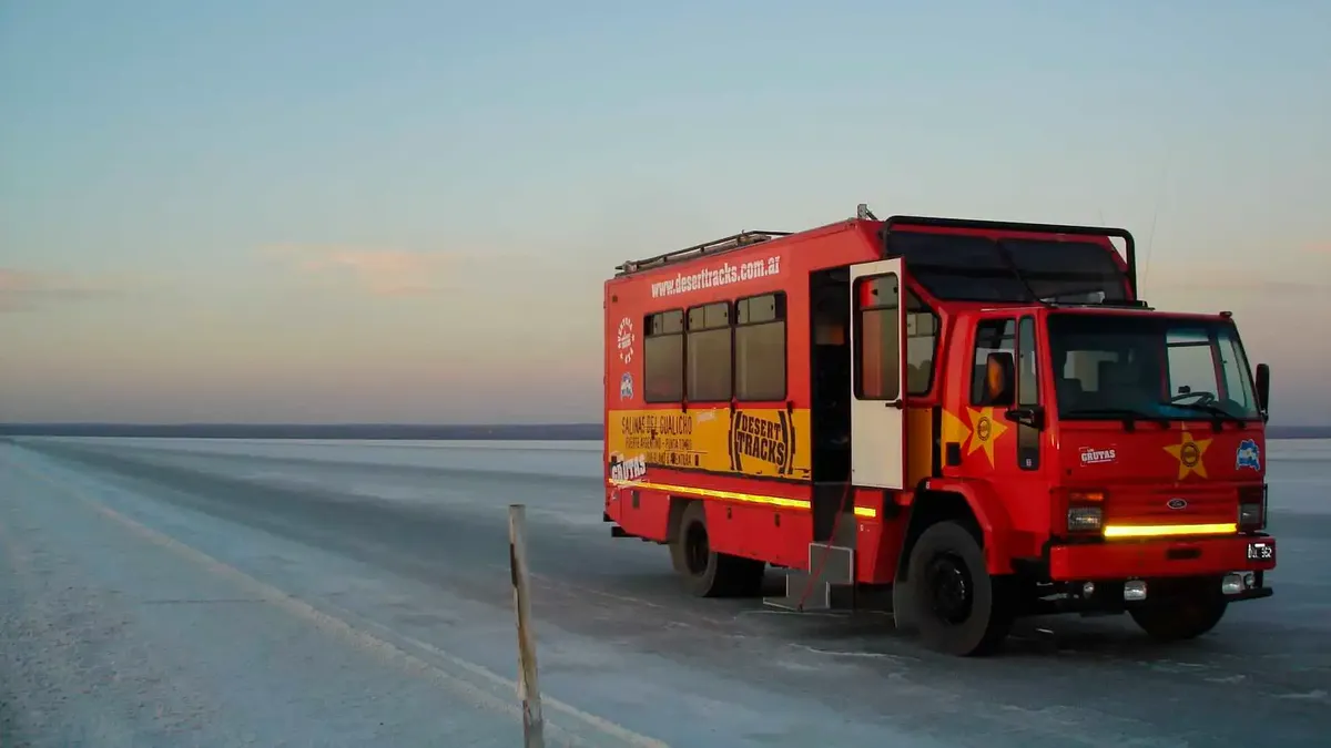 He almost lost all his savings in the Corralito, but he knew how to outwit it and now has a photographic tourism company: the story of Fernando Skliarevsky