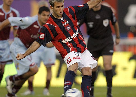 Gastón Fernández, pilar del campeonato de San Lorenzo