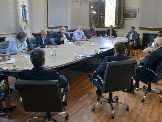 Agricultura, Pesca y Ganadería y privados acordaron sobre el maíz 